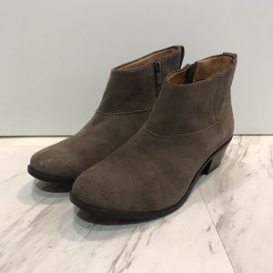 vionic zadie suede boot